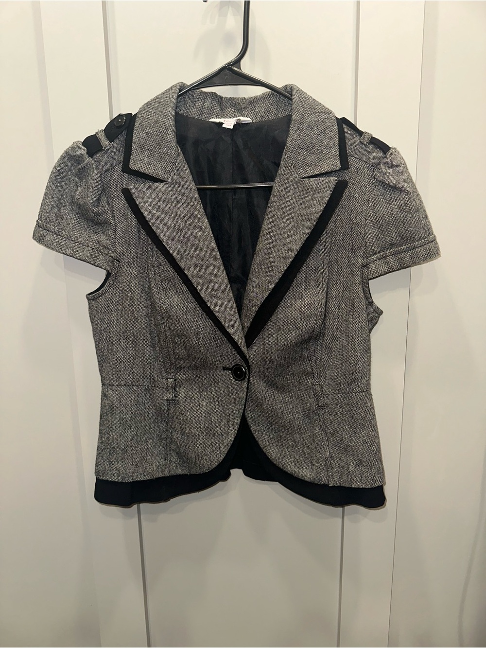 Candie's Gray Short-Sleeve Tweed Blazer with Black Trim